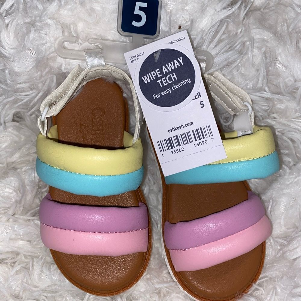 *NWT* OshKoshB’Gosh Toddler Size 5 Sandals